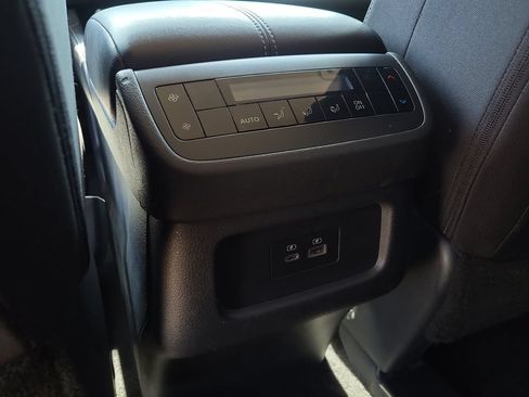 Certified 2024 Nissan Pathfinder SV FWD image 13