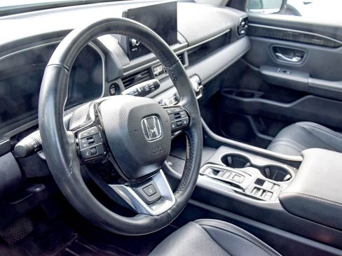 Used 2024 Honda Pilot Elite image 11