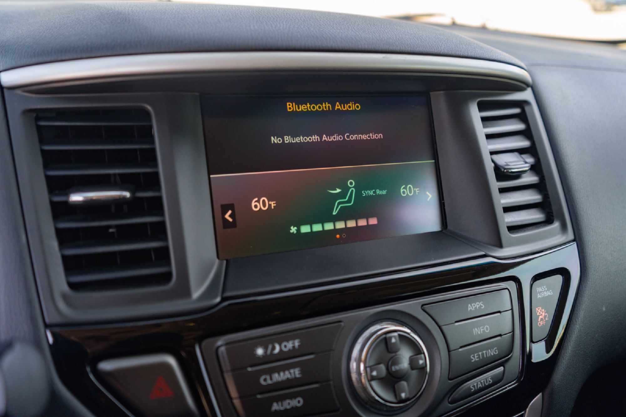 Used 2020 Nissan Pathfinder SV FWD image 19