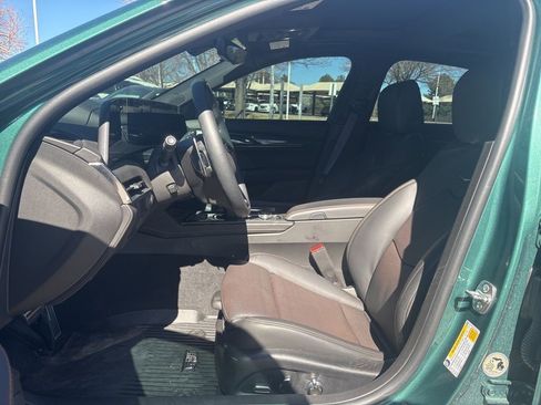 Certified 2026 Cadillac CT5 V w/ Technology Package image 15