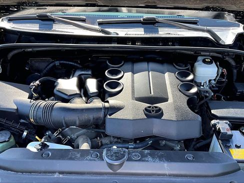 Used 2023 Toyota 4Runner TRD Off-Road AWD/4WD image 30