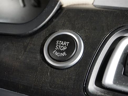 Used 2012 BMW 750Li xDrive image 18