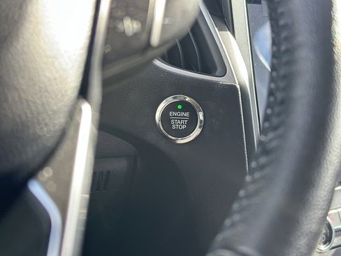 Used 2024 Ford Edge SEL image 29