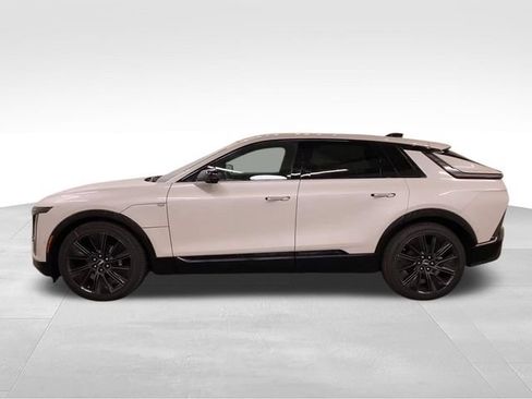 New 2025 Cadillac Lyriq Sport AWD/4WD image 5