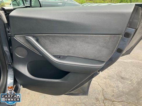 Used 2022 Tesla Model Y Performance AWD/4WD image 55