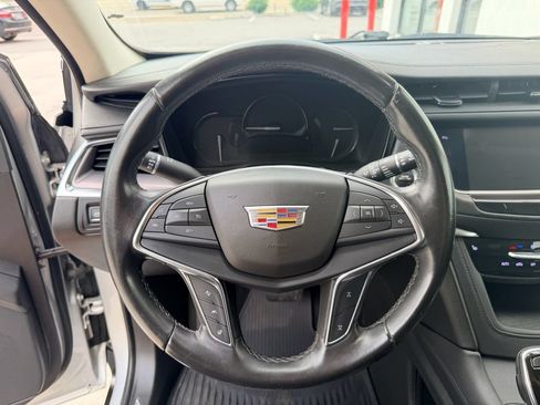 Used 2019 Cadillac XT5 Luxury AWD/4WD image 17