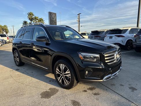 Used 2026 Mercedes-Benz GLB 250 GLB 250 image 3