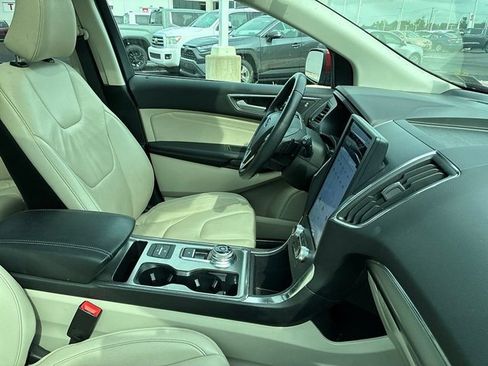 Used 2022 Ford Edge Titanium w/ Class II Trailer Tow Package AWD/4WD image 20