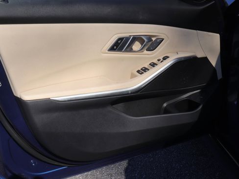 Used 2021 BMW 330i Sedan image 10