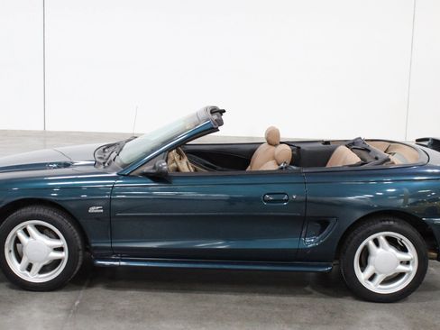 Used 1995 Ford Mustang GT image 4