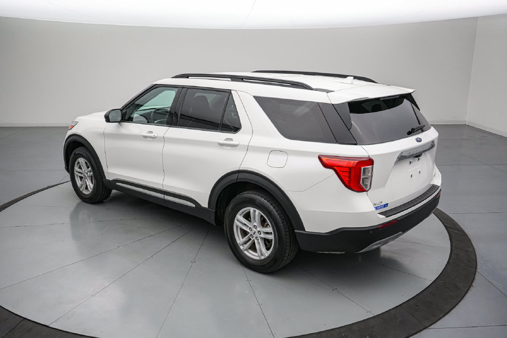 Certified 2024 Ford Explorer XLT w/ Equipment Group 202A AWD/4WD image 6