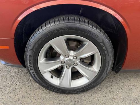 Used 2021 Dodge Challenger SXT RWD image 7