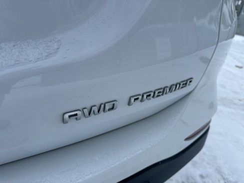 Used 2023 Chevrolet Equinox Premier image 26