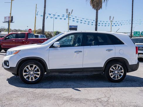 Used 2011 Kia Sorento EX w/ Premium Pkg image 8