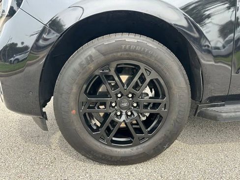 Certified 2025 Ford Expedition Active RWD image 34