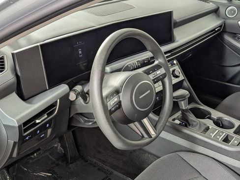 Certified 2025 Hyundai Sonata SE image 14