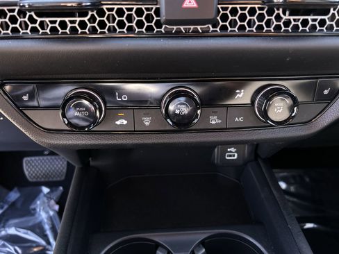 Certified 2024 Honda HR-V Sport image 17