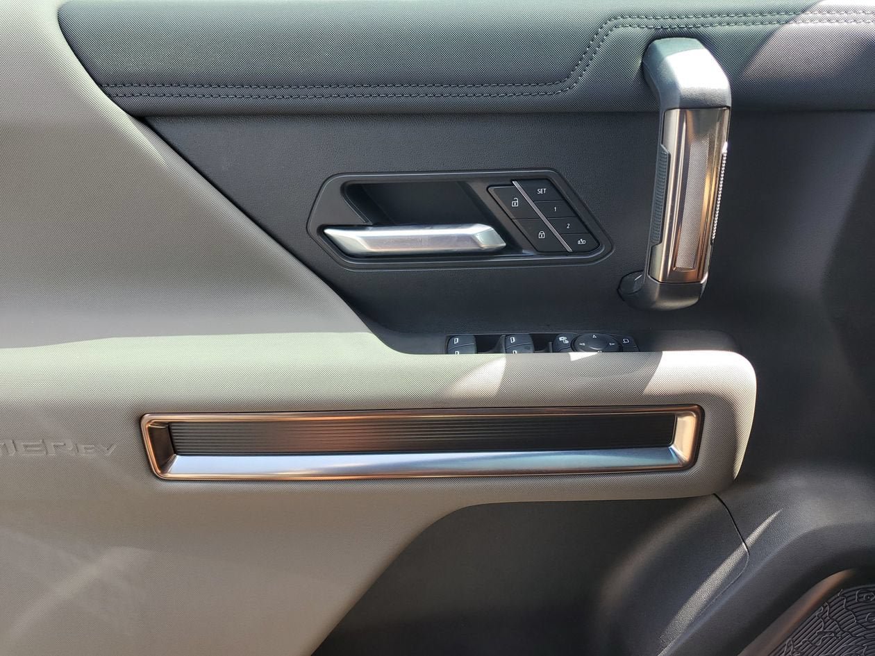 New 2025 GMC Hummer EV 3X AWD/4WD image 18