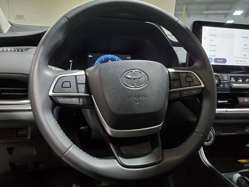 Used 2024 Toyota Grand Highlander XLE image 34