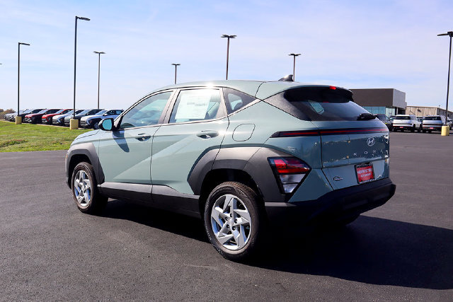 New 2026 Hyundai Kona SE AWD/4WD image 5
