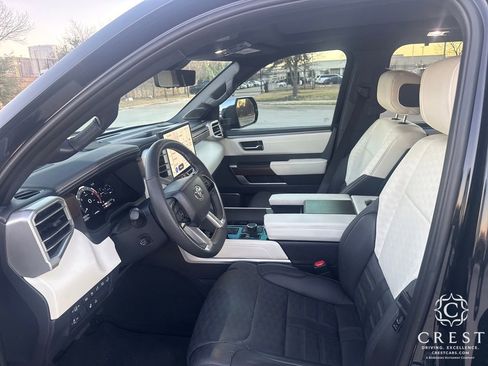 Used 2024 Toyota Sequoia Capstone image 9