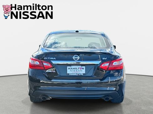 Used 2017 Nissan Altima 2.5 SV image 3