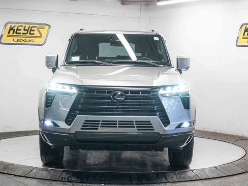 Certified 2024 Lexus GX 550 image 6