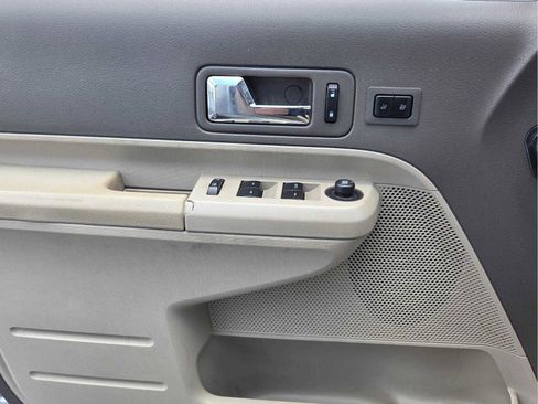 Used 2010 Ford Edge Limited FWD image 30