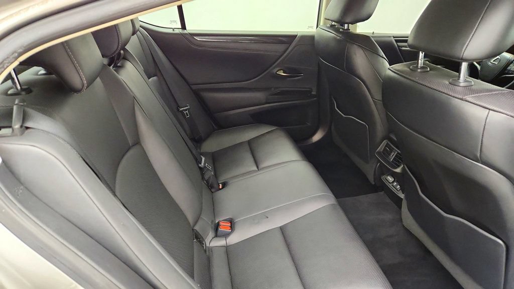 Used 2021 Lexus ES 250 w/ Accessory Package 2 AWD/4WD image 23