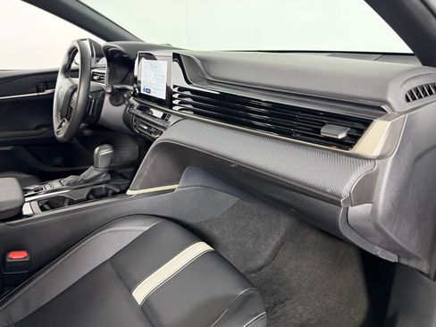 Used 2025 Toyota Camry SE image 28