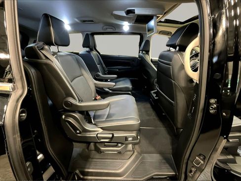 Used 2025 Honda Odyssey Elite image 25
