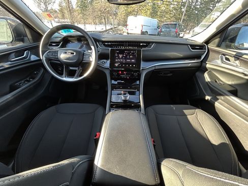 Used 2023 Jeep Grand Cherokee L Laredo w/ Luxury Tech Group I image 25