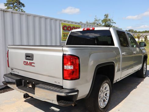 Used 2018 GMC Sierra 1500 SLE w/ SLE Value Package AWD/4WD image 6