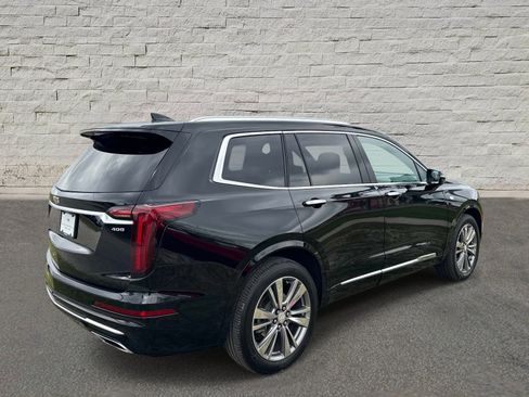 Used 2020 Cadillac XT6 Premium Luxury FWD image 5
