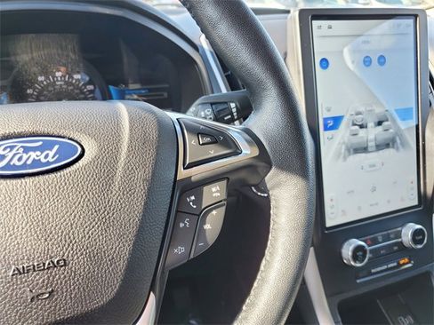 Certified 2022 Ford Edge SEL w/ Convenience Package image 14