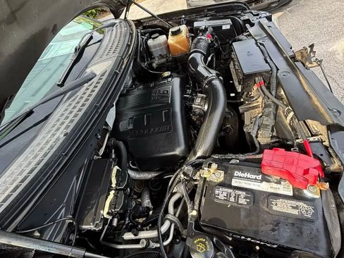 Used 2012 Ford F150 Lariat w/ Lariat Chrome Pkg image 38