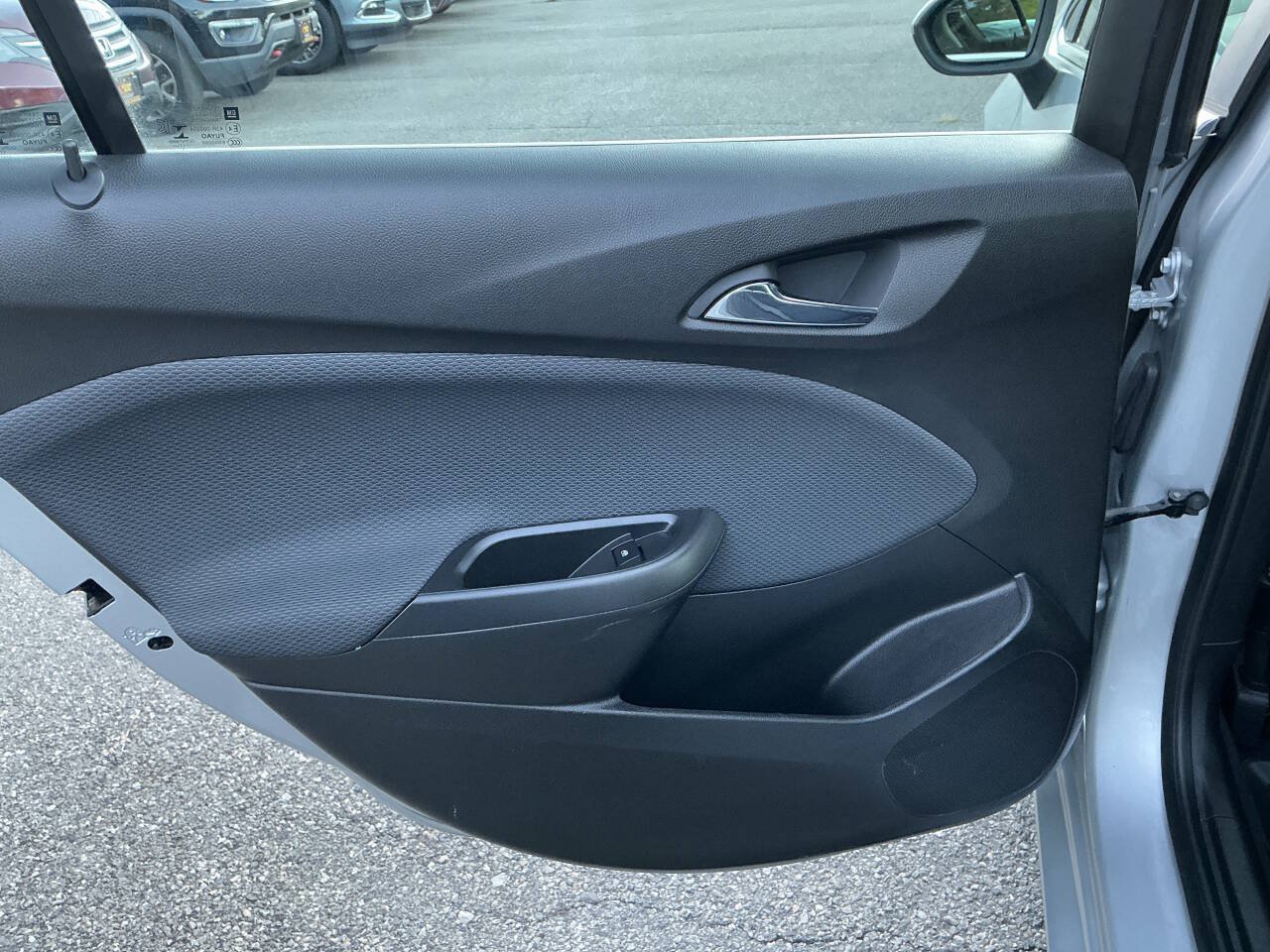 Used 2018 Chevrolet Cruze LT FWD image 29