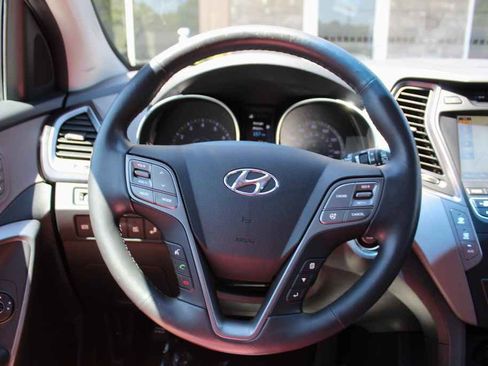Used 2015 Hyundai Santa Fe Limited w/ Option Group 04 AWD/4WD image 16