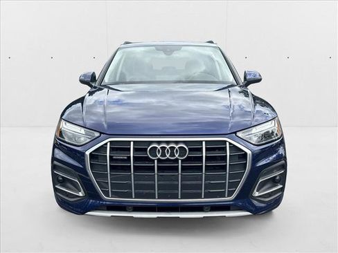 Used 2023 Audi Q5 2.0T Premium w/ Convenience Package image 2