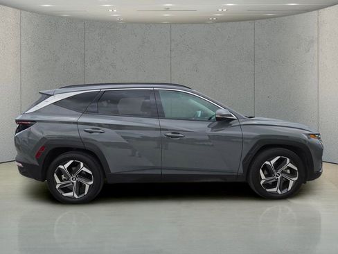 Used 2024 Hyundai Tucson Limited FWD image 2