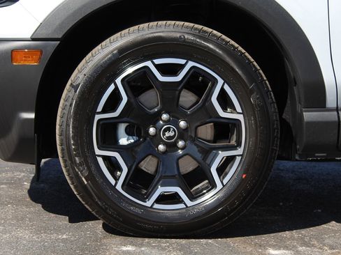 New 2026 Ford Bronco Sport Outer Banks AWD/4WD image 25
