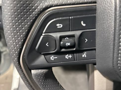 Used 2025 Toyota 4Runner SR5 image 35