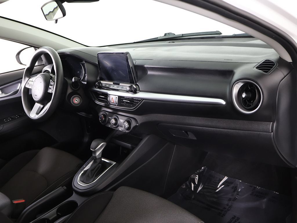 Used 2022 Kia Forte LXS w/ LXS Technology Package FWD image 26