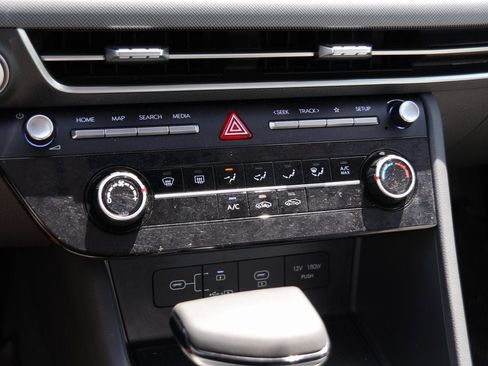 Used 2025 Hyundai Sonata SE image 14
