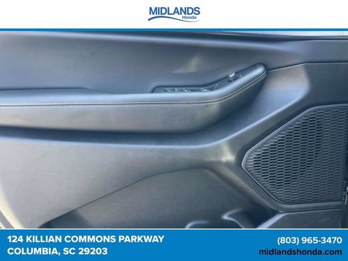 Used 2025 Jeep Grand Cherokee L Laredo RWD image 16