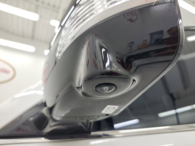 Used 2024 Nissan Armada SL w/ Midnight Edition Package RWD image 11