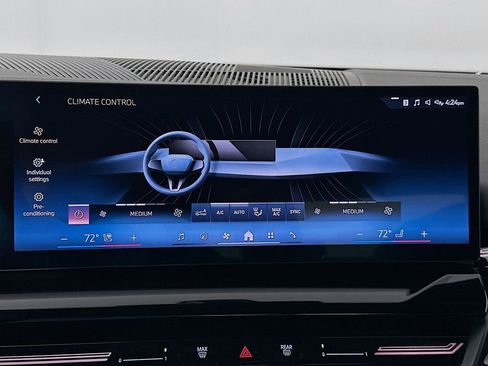 Used 2025 BMW 530i 530i w/ Premium Package image 16