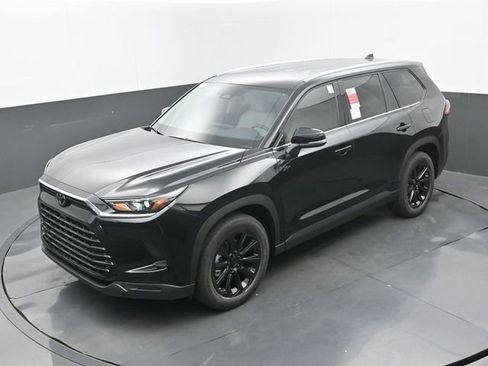 New 2026 Toyota Grand Highlander FWD image 31
