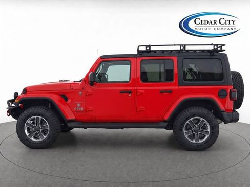 Used 2018 Jeep Wrangler Unlimited Sahara AWD/4WD image 6