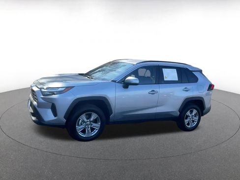 Used 2025 Toyota RAV4 XLE image 7